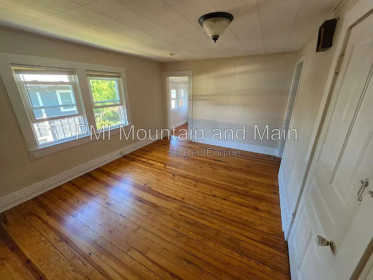 41 Westwood Pl #4 — Photo 4