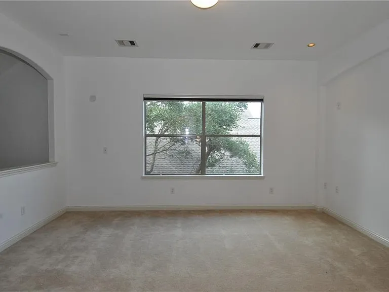 3323 Pine Needle Cir — Photo 12