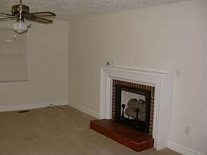3rd image of 107 Pineview Dr