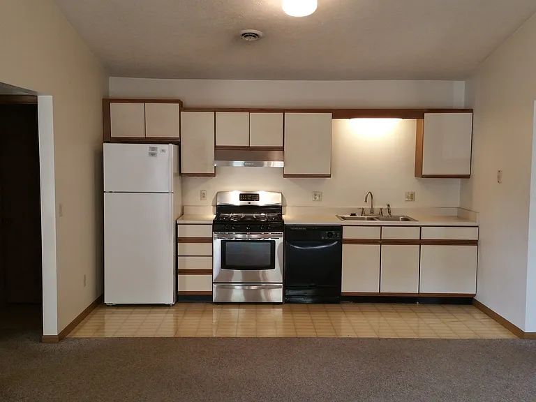1739 College Manor Dr #A — Photo 2