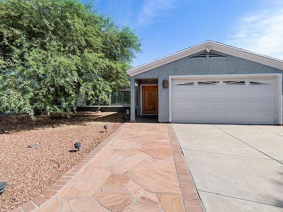 Front view of house!