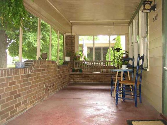 5th image of 6169 N Primrose Ave