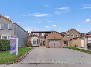 12 Nuttall St, Brampton, ON L6S4W3