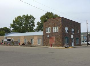 502 Park St, Freeborn, MN 56032