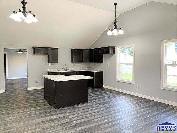 2nd image of 1040 Edgebrook Ave