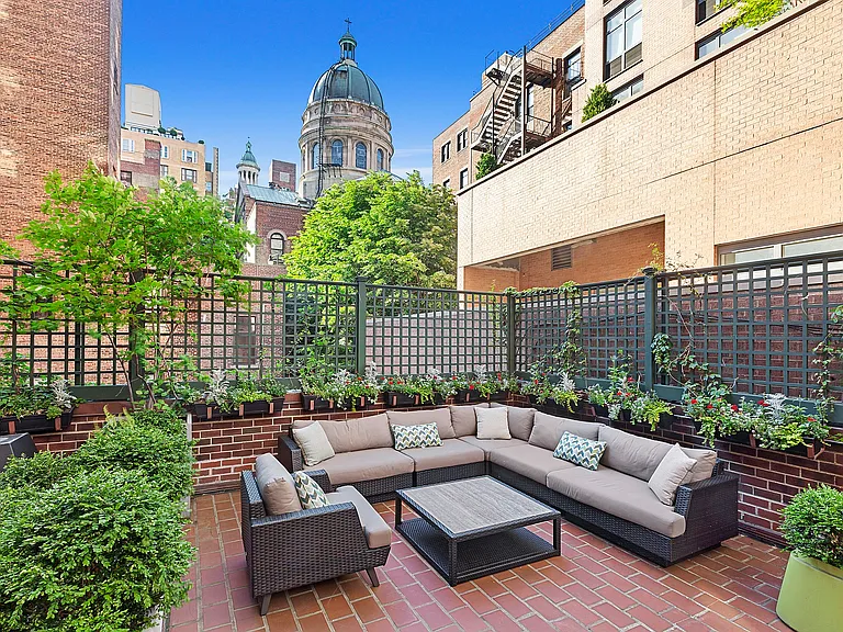 177 E 75th St #4C — Photo 15