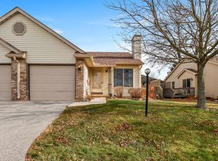 3602 Creekside Dr, Valparaiso, IN 46383