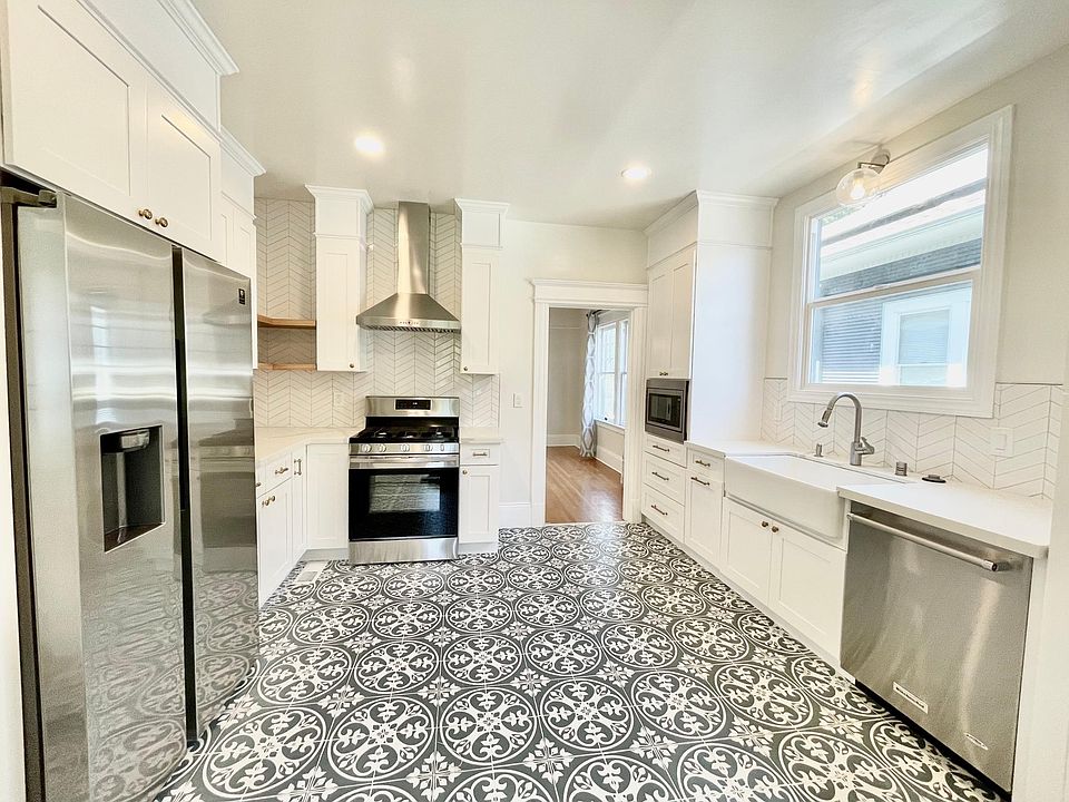 1st image of 242 N 12th St