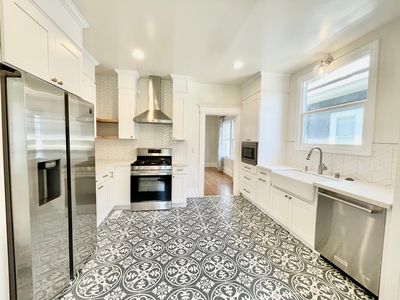 242 N 12th St, San Jose, CA, 95112