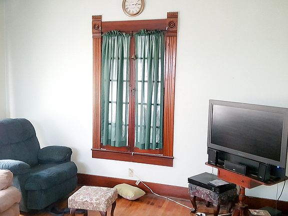 3rd image of 443 E Water St
