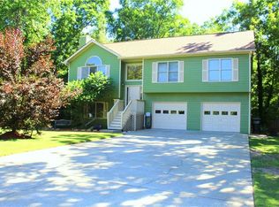 346 Harbour Dr, Dawsonville, GA 30534