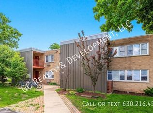 223 Uteg St UNIT 7, Crystal Lake, IL 60014