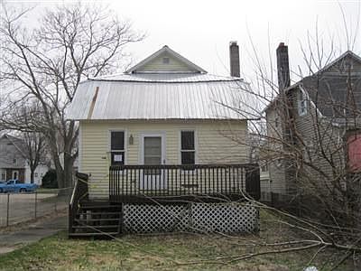 5th image of 923 Phoenix St
