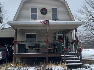 15 Bottle Hill Rd, Grove City, PA 16127