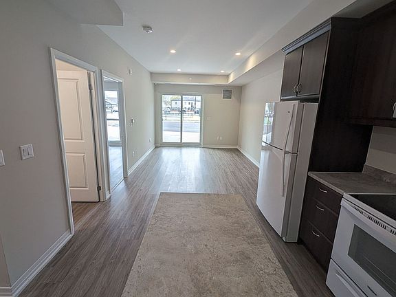 4th image of 50 Herrick Ave #105