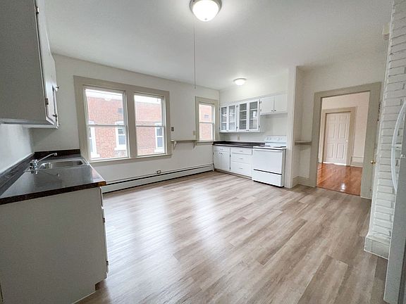 3rd image of 70-72 Wilson St #3E
