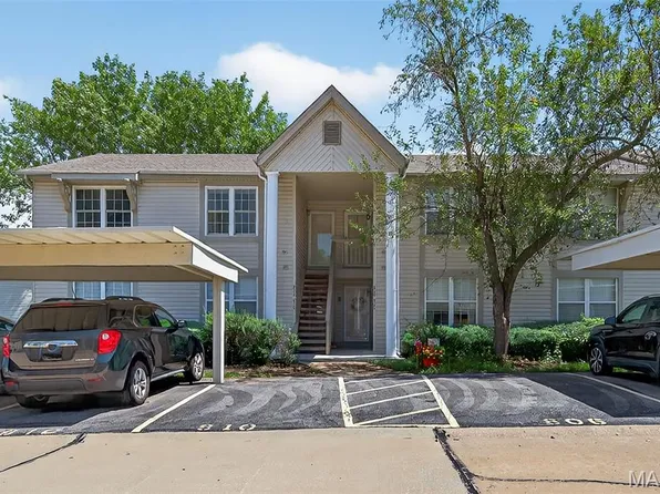 812 Sugar Valley Ct #5, Saint Peters, MO 63376
