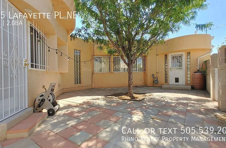 435 Lafayette Pl NE — Photo 21
