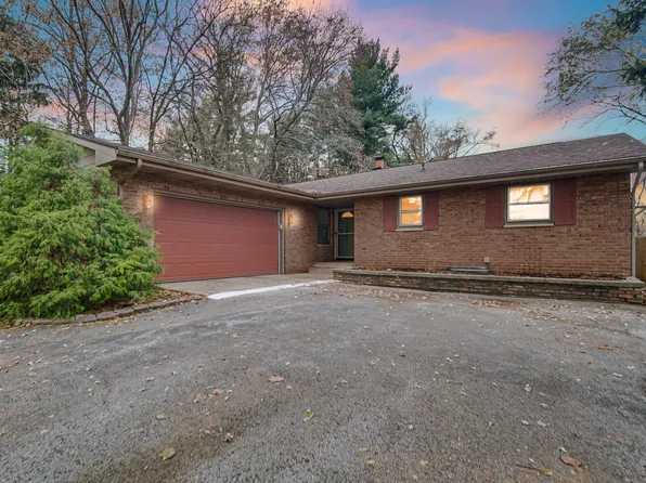 1709 E Lincolnway Pl, La Porte, IN 46350