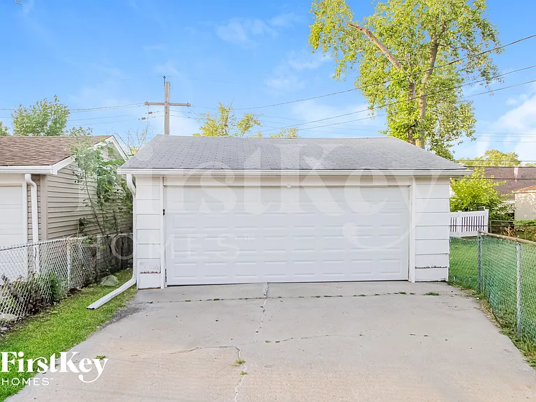 171 Craig Dr W — Photo 18