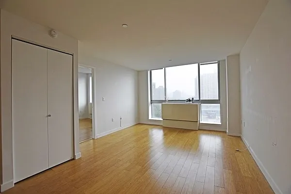 Rented by REAL New York | media 35