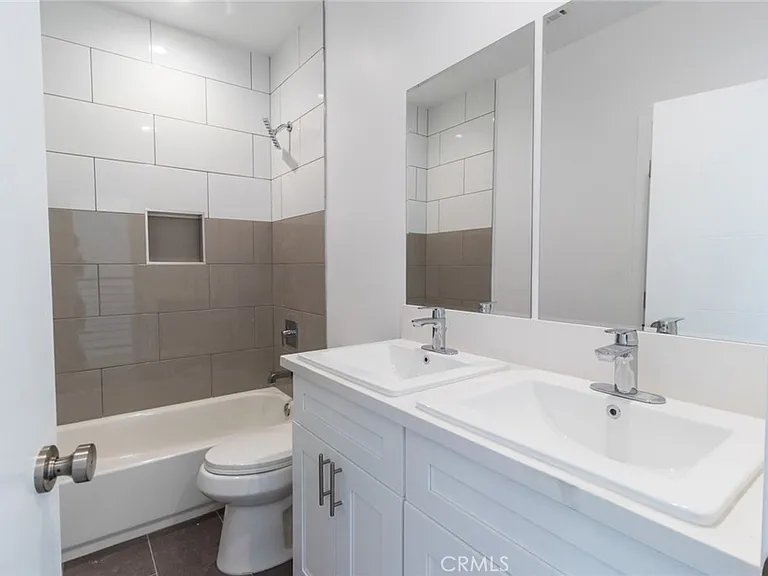 5148 Riverton Ave #5144 — Photo 25