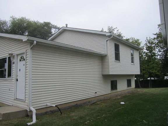 2nd image of 2221 Wallace Ave
