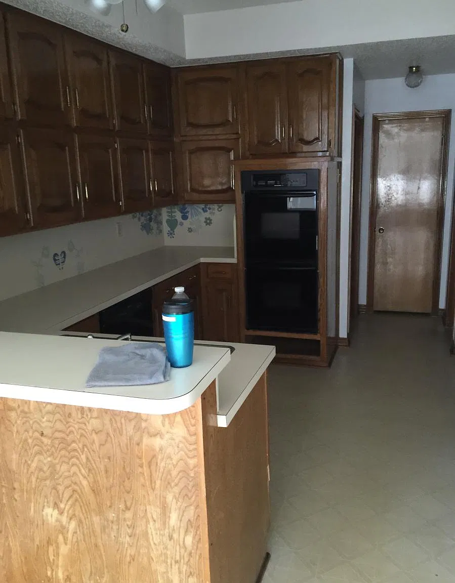 3 bed, 2.5 bath, 1811 sqft, $2,200 — Photo 2