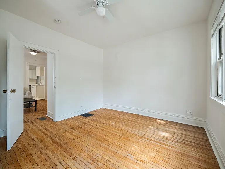 1011 Garnett Pl #1/2 — Photo 12