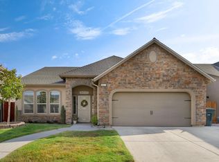 6857 E Fedora Ave, Fresno, CA 93727