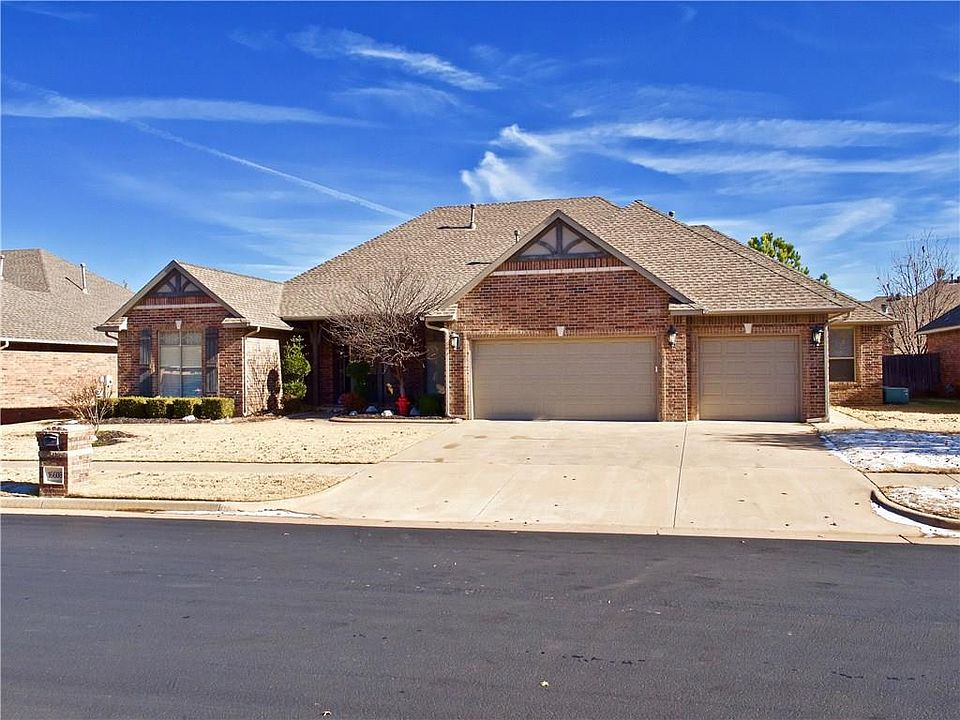 1st image of 16608 Bradbury Cir
