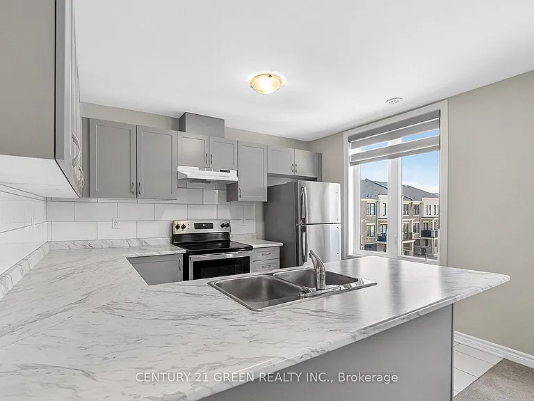 383 Dundas St E #76 — Photo 20