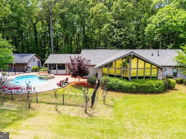 1050 Denton Rd, Douglasville, GA 30134
