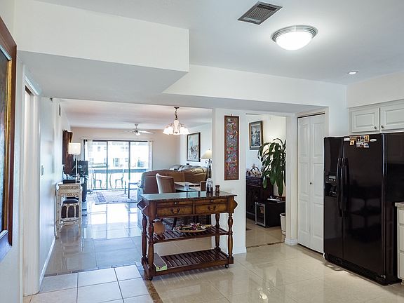 5th image of 5155 Cypress Creek Dr #203