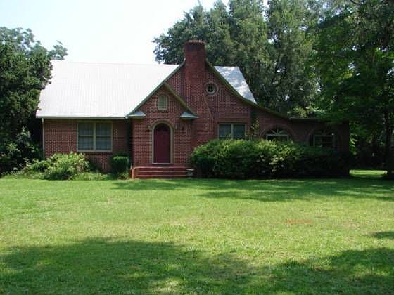 1st image of 8122 Mahan Dr