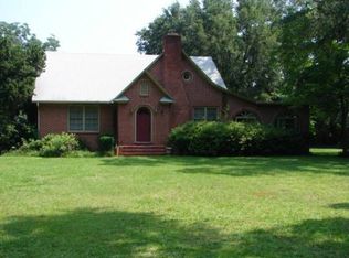 8122 Mahan Dr, Tallahassee, FL 32309