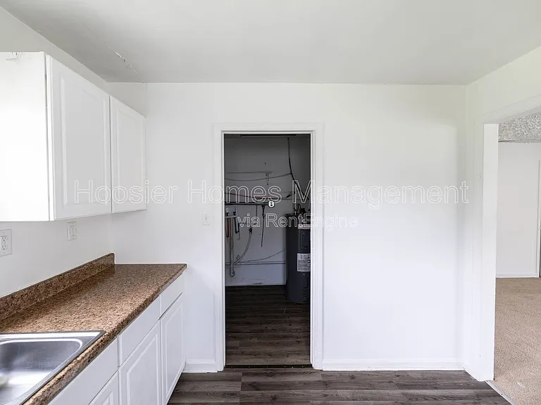 6119 Nimitz Dr — Photo 6