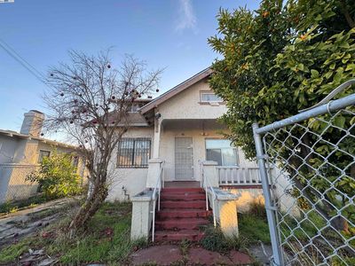 6027 Avenal Ave, Oakland, CA, 94605