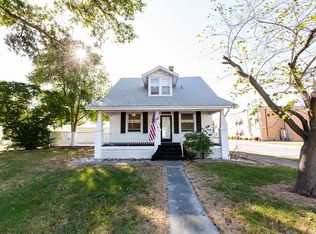 2 S State St, Freeburg, IL 62243