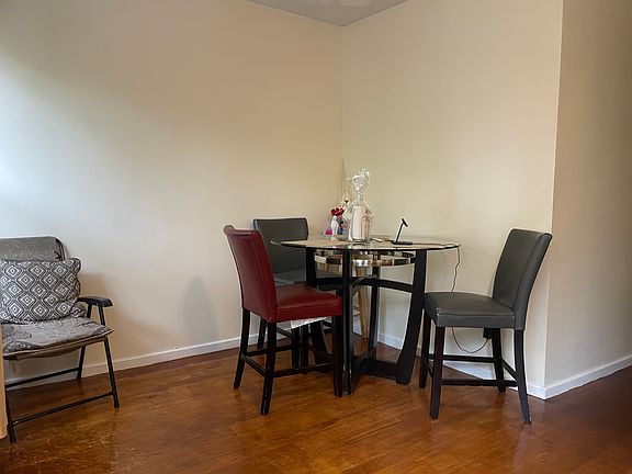 4th image of 1115 Harrison Ave #2