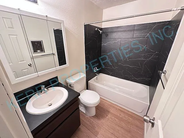 6498 Lowry Dr #2 — Photo 10