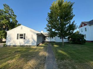 602 Ten Broeck St, Paris, IL 61944