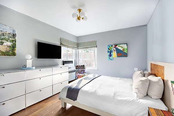 Sold by Stribling | media 3