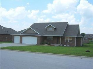 191 N Sparrow Ln, Willard, MO 65781