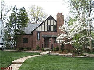 1st image of 106 Cornelia Ave