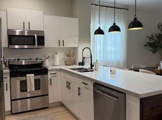 1215 NW 100th Ave #Townhouse 1215, Hollywood, FL 33024