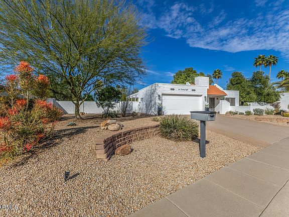 3rd image of 628 E BOCA RATON Road