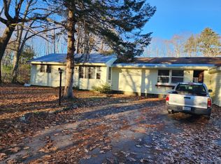 125 Mast Rd, Falmouth, ME 04105