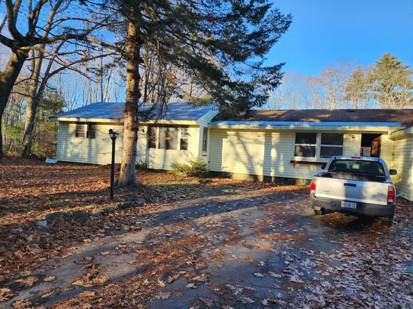 125 Mast Road, Falmouth, ME 04105