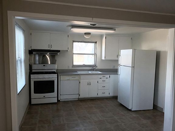 5th image of 1108 Cottonwood Dr